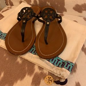 Tory Burch mini Miller leather flat thong sandals